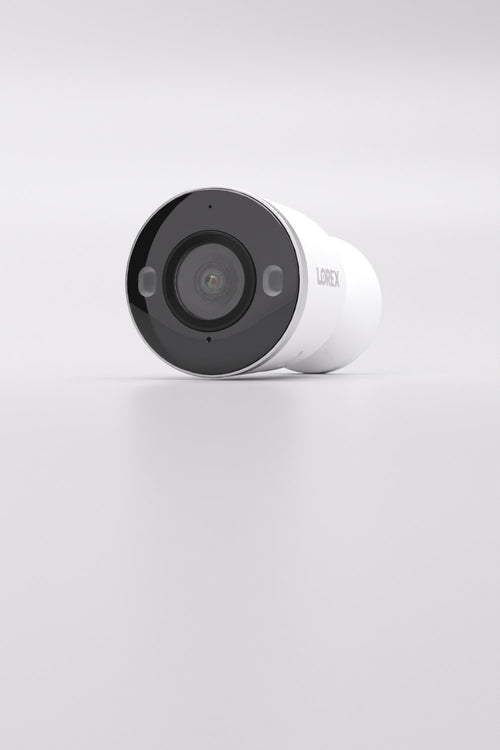 Lorex 2K Spotlight Indoor/Outdoor Wi-Fi Security Camera (32GB, Cloud-Enabled)
