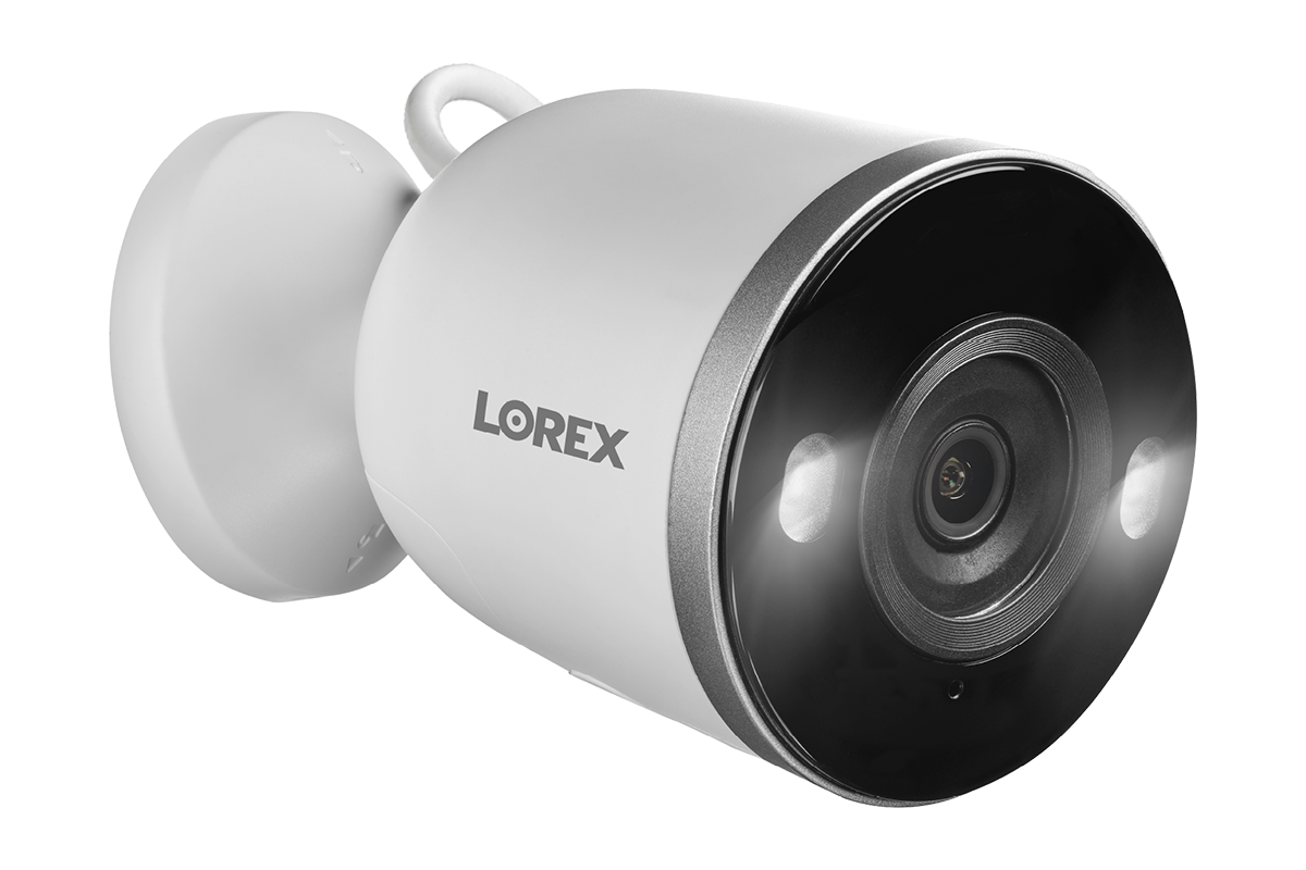 Lorex 2K Spotlight Indoor/Outdoor Wi-Fi Security Camera (32GB) - Open