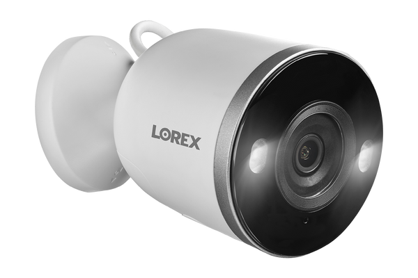 Lorex 2K Spotlight Indoor/Outdoor Wi-Fi Security Camera (32GB) - Open Box