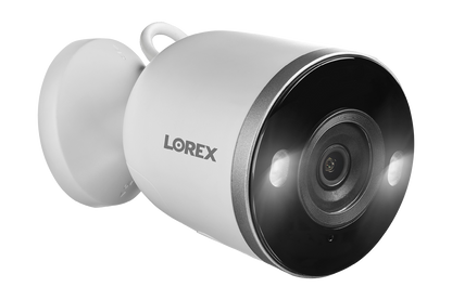 Lorex 2K Spotlight Indoor/Outdoor Wi-Fi Security Camera (32GB, Cloud-Enabled)