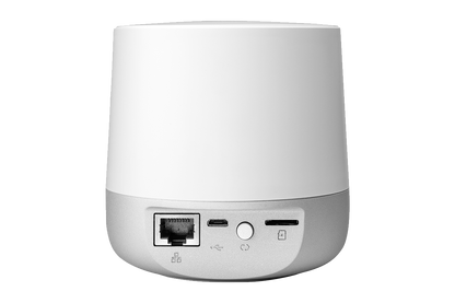 Lorex 2K Security System with 4 Battery-Operated Cameras and Solar Panels