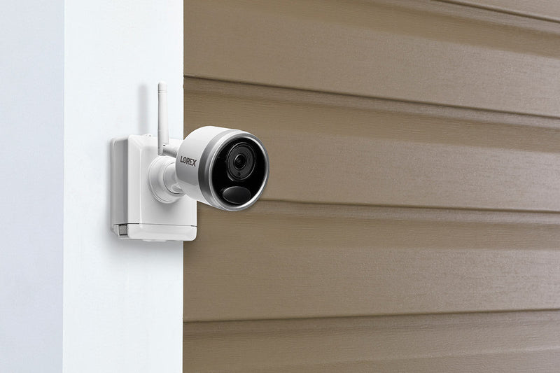 1080p HD Wire-Free Security Camera with Power Pack - Lorex Technology Inc.