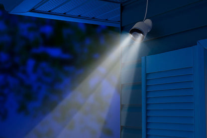 2K Spotlight Wi-Fi Security Camera Plus Sensor Kit - Lorex Technology Inc.