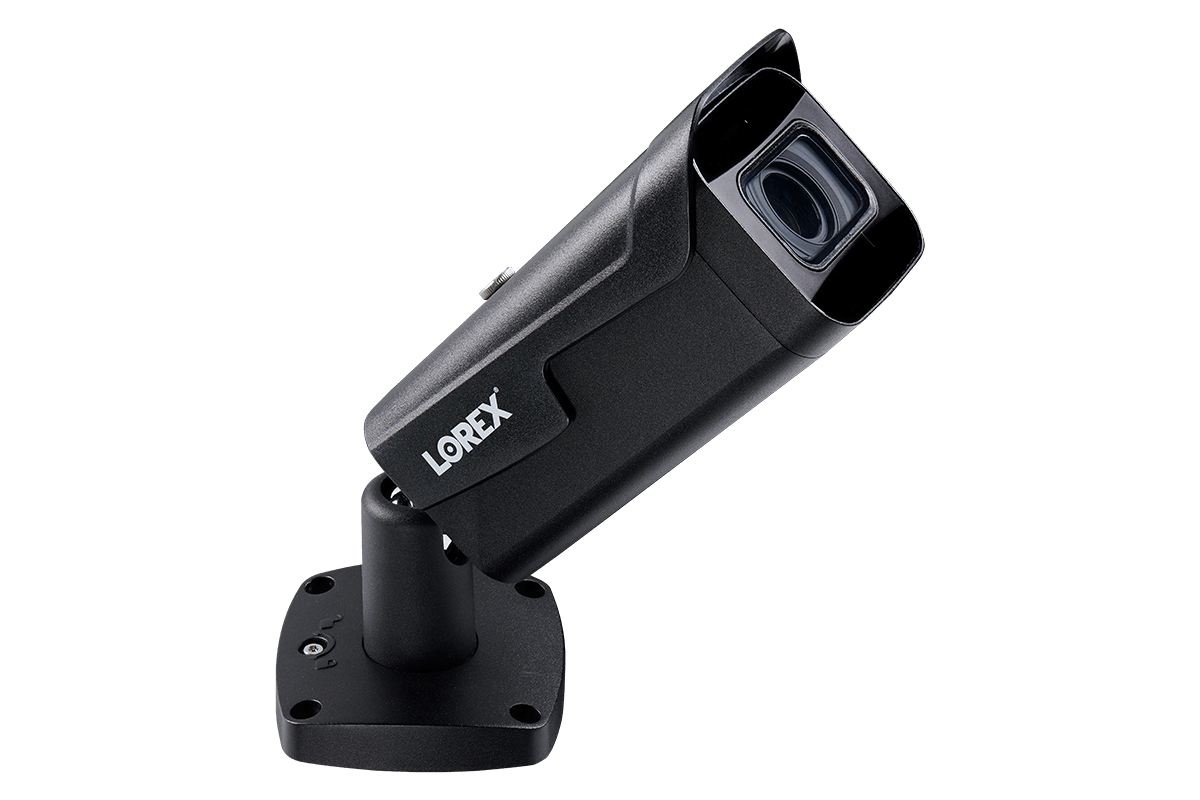 4K Ultra HD Resolution 8MP Motorized Varifocal Outdoor 4x Optical Zoom IP Camera with Real-Time 30FPS Recording and 2-Way Audio (2-pack) - Lorex Technology Inc.