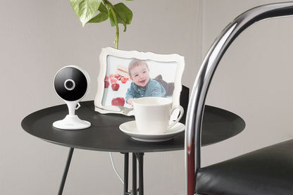 Lorex 2K Indoor Wi-Fi Security Camera - Open Box - Lorex Technology Inc.