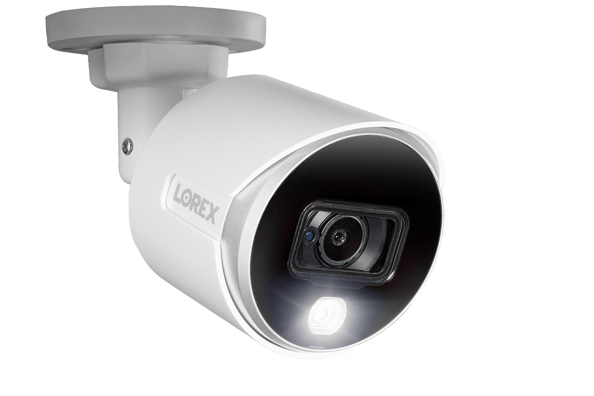 Lorex 4K Analog Active Deterrence Security Camera - Lorex Technology Inc.